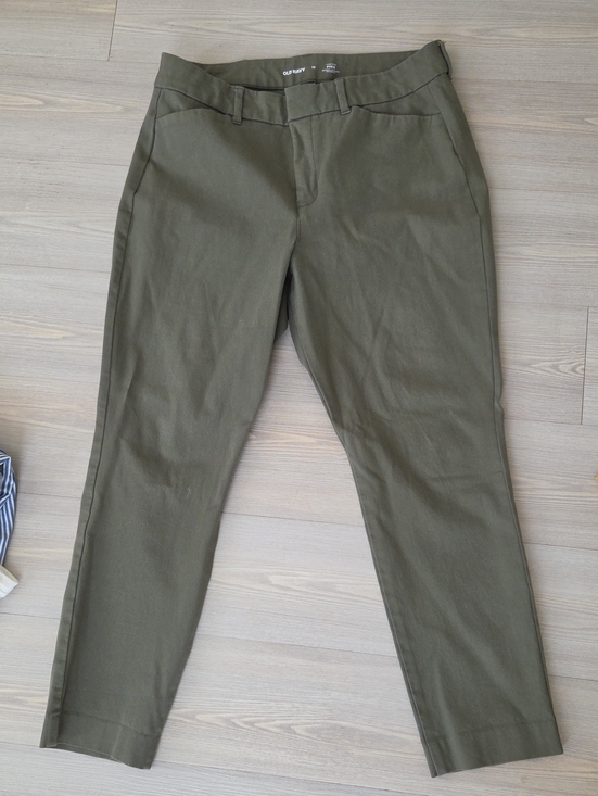 Old Navy Pants - Old Navy Olive Green Straight-Leg Pants
